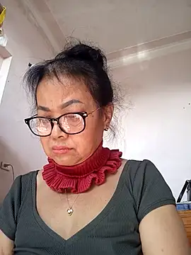 Hotestlove online show from January 2026 03:24:01 AM