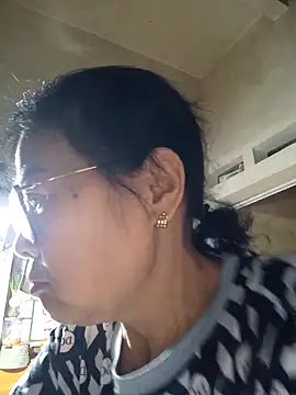 Hotestlove online show from March 2026 03:35:02 AM