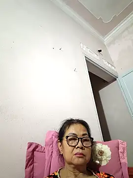 Hotestlove online show from April 2026 02:29:02 PM