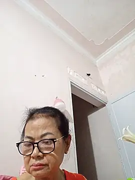 Hotestlove online show from May 2026 10:07:01 PM