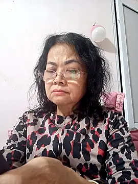 Snapshot of Hotestlove chatting on December 2025 02:23:01 PM Hotestlove online show from December 2025 02:23:01 PM