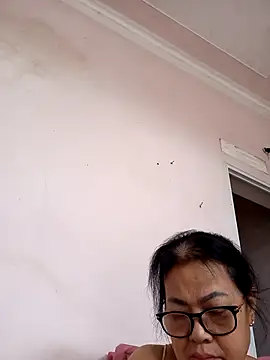 Hotestlove online show from April 2026 03:41:02 AM