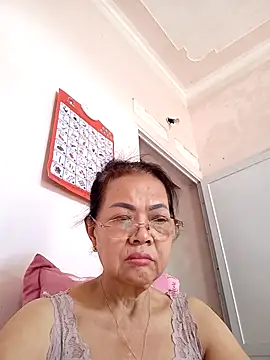 Hotestlove online show from September 2025 02:18:02 AM