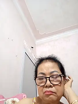 Hotestlove online show from April 2026 08:48:02 PM