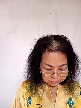 Snapshot of Hotestlove chatting on November 2025 01:27:01 AM Hotestlove online show from November 2025 01:27:01 AM