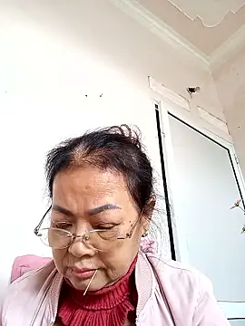 Hotestlove online show from January 2026 03:35:02 AM