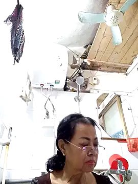 Snapshot of Hotestlove chatting on November 2025 12:38:01 AM Hotestlove online show from November 2025 12:38:01 AM