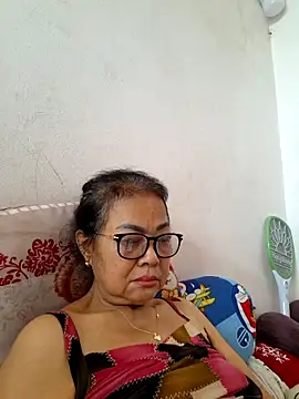 Hotestlove online show from April 2026 02:18:01 AM