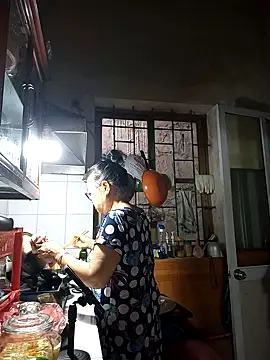 Hotestlove online show from February 2026 01:06:01 AM