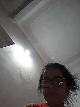 Hotestlove online show from May 2026 10:39:01 PM