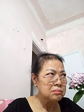 Hotestlove online show from April 2026 11:16:01 AM