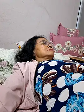 Snapshot of Hotestlove chatting on November 2025 12:17:01 PM Hotestlove online show from November 2025 12:17:01 PM