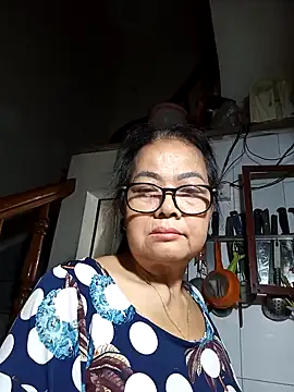 Hotestlove online show from February 2026 01:00:01 PM