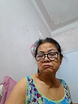 Hotestlove online show from May 2026 10:36:01 PM