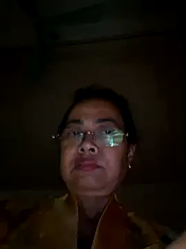 Snapshot of Hotestlove chatting on October 2025 11:45:02 PM Hotestlove online show from October 2025 11:45:02 PM