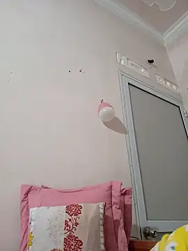Hotestlove online show from June 2026 08:33:02 AM