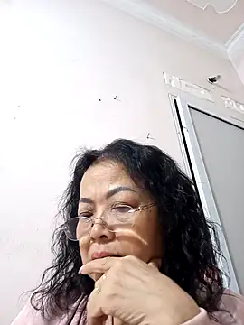 Snapshot of Hotestlove chatting on December 2025 02:29:02 PM Hotestlove online show from December 2025 02:29:02 PM