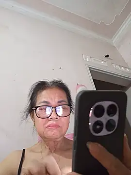 Hotestlove online show from June 2026 12:28:01 PM