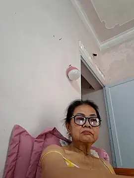 Hotestlove online show from June 2026 11:59:01 PM