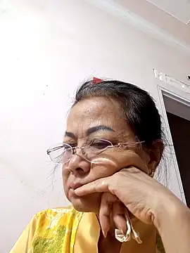 Snapshot of Hotestlove chatting on October 2025 01:32:02 PM Hotestlove online show from October 2025 01:32:02 PM