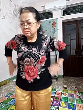 Snapshot of Hotestlove chatting on November 2025 02:39:02 PM Hotestlove online show from November 2025 02:39:02 PM