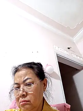 Hotestlove online show from December 2025 02:19:02 PM