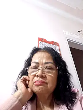 Snapshot of Hotestlove chatting on November 2025 02:32:01 PM Hotestlove online show from November 2025 02:32:01 PM