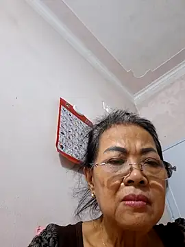 Hotestlove online show from October 2025 01:34:01 PM
