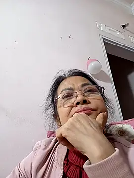 Hotestlove online show from February 2026 01:51:02 PM