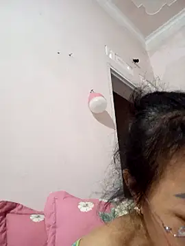 Hotestlove online show from May 2026 01:25:02 PM