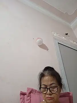 Hotestlove online show from June 2026 03:59:02 AM