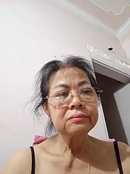 Hotestlove online show from June 2026 12:44:01 PM