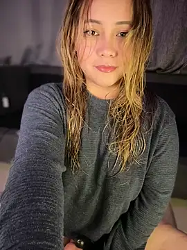 MerlyG online show from February 2026 05:19:01 AM