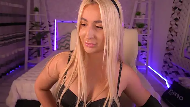 LiaBrazzerr online show from April 2026 02:53:01 PM