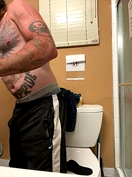 Crackkers online show from November 2025 07:01:02 AM