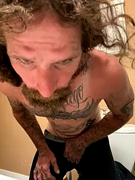 Crackkers online show from November 2025 05:56:01 AM