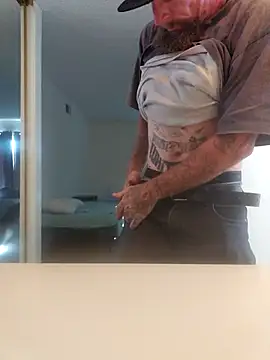 Crackkers online show from February 2025 04:51:01 PM