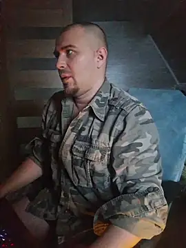 Foxyshaved online show from November 2025 06:29:01 AM