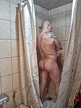 Foxyshaved online show from April 2026 05:42:01 AM