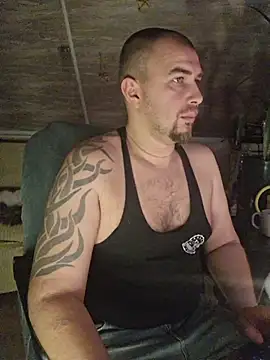 Foxyshaved online show from November 2025 03:29:02 AM