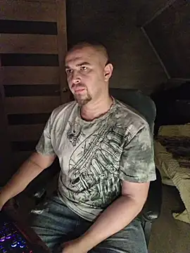 Foxyshaved online show from November 2025 04:37:02 AM