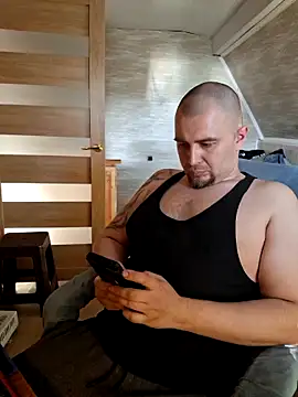 Foxyshaved online show from March 2026 01:14:01 PM