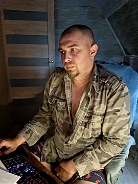 Snapshot of Foxyshaved chatting on June 2026 09:54:02 AM Foxyshaved online show from June 2026 09:54:02 AM