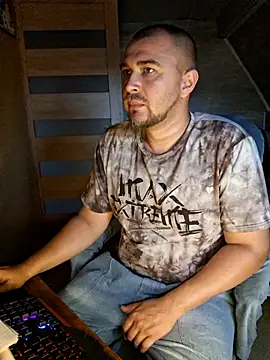 Snapshot of Foxyshaved chatting on July 2026 01:49:02 AM Foxyshaved online show from July 2026 01:49:02 AM