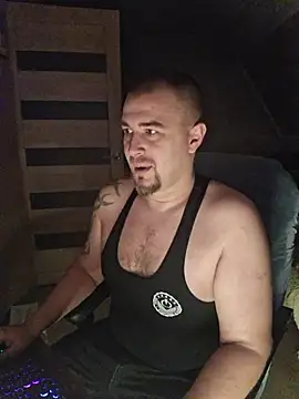 Foxyshaved online show from November 2025 05:12:02 AM