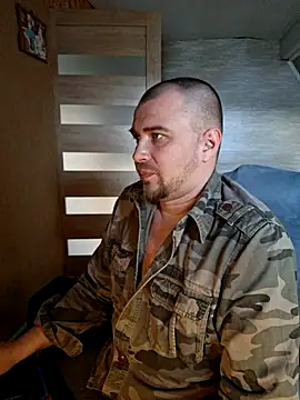 Foxyshaved online show from March 2026 01:33:02 PM