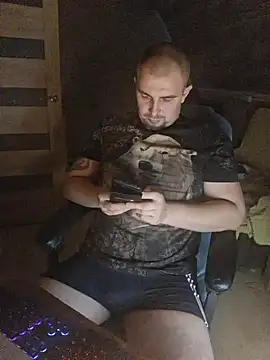 Foxyshaved online show from November 2025 04:16:02 AM