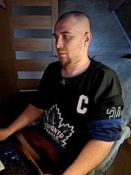 Foxyshaved online show from March 2026 01:15:01 PM