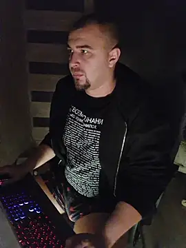 Foxyshaved online show from November 2025 03:23:02 AM