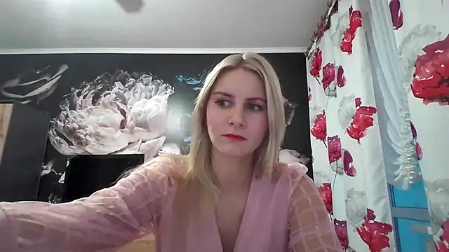 Snapshot of DagmarieFlirt chatting on October 2025 05:09:02 AM DagmarieFlirt online show from October 2025 05:09:02 AM